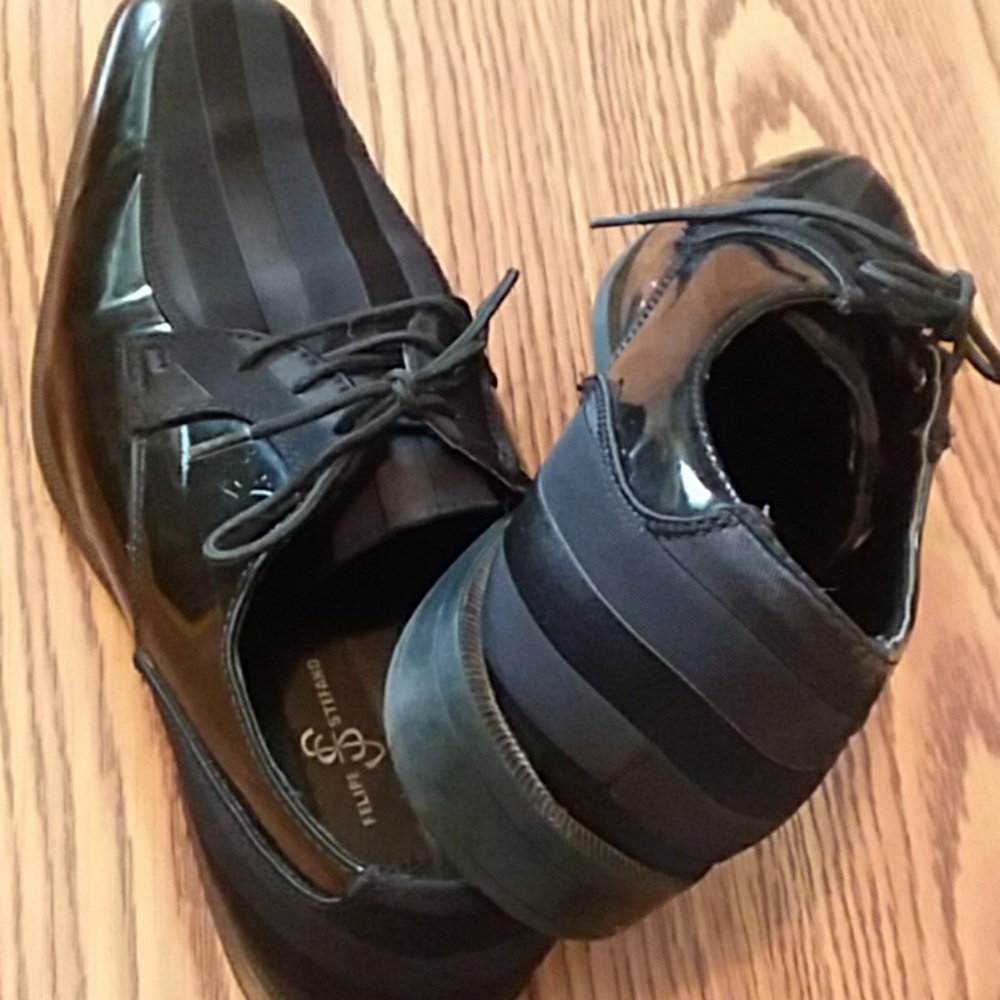 Size 11 Men's Designer pinstripe shoes